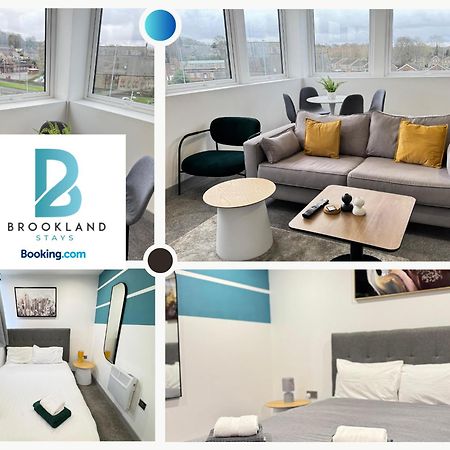 Fully Furnished 2-Bedroom With City View, Wifi And Free Parking By Brookland Stays Yeadon Bagian luar foto